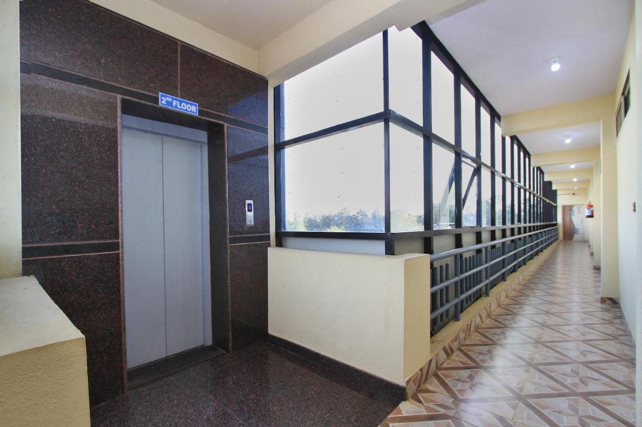 Mg Road One Hotel Bangalore Exterior foto