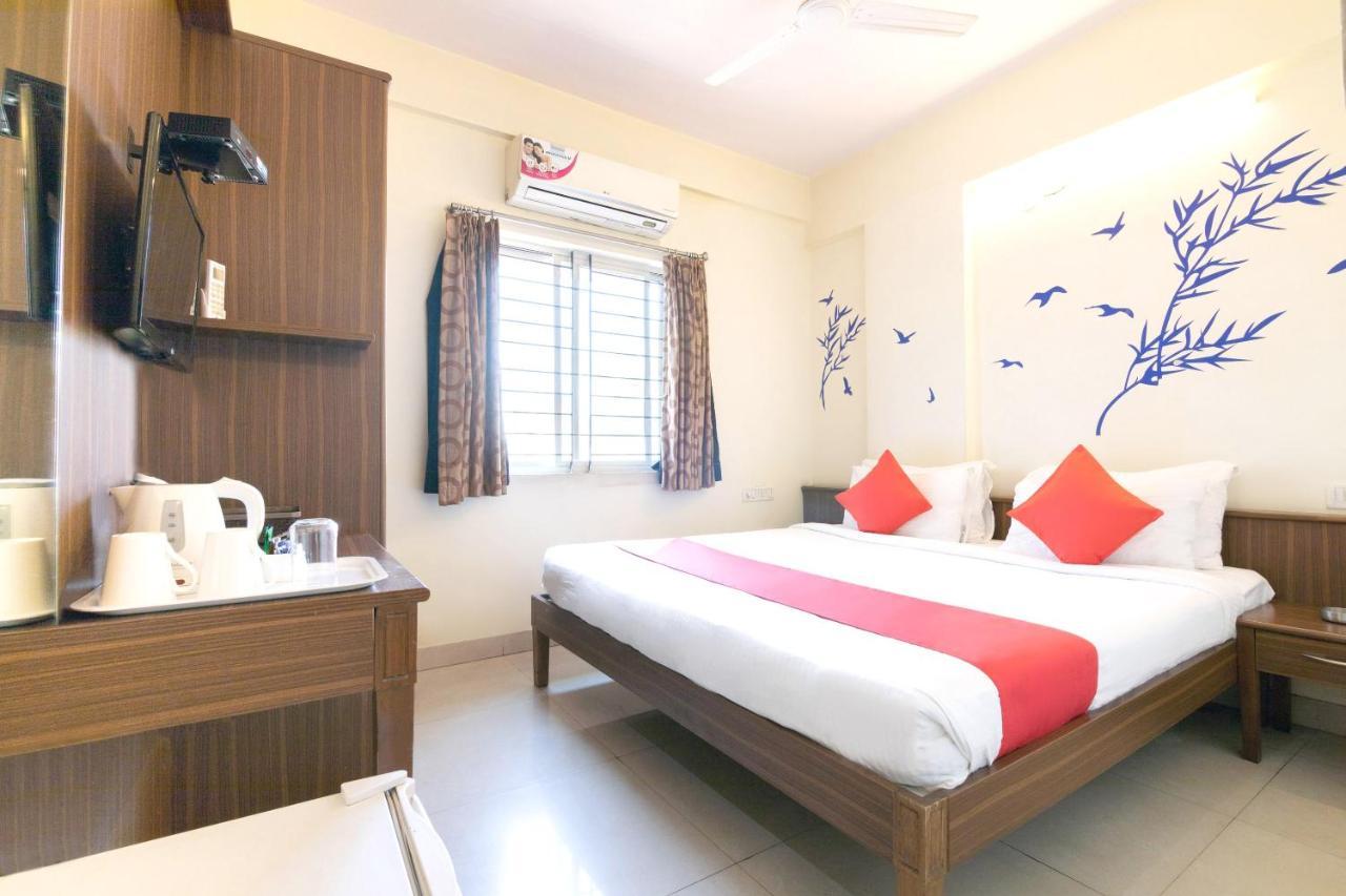 Mg Road One Hotel Bangalore Exterior foto
