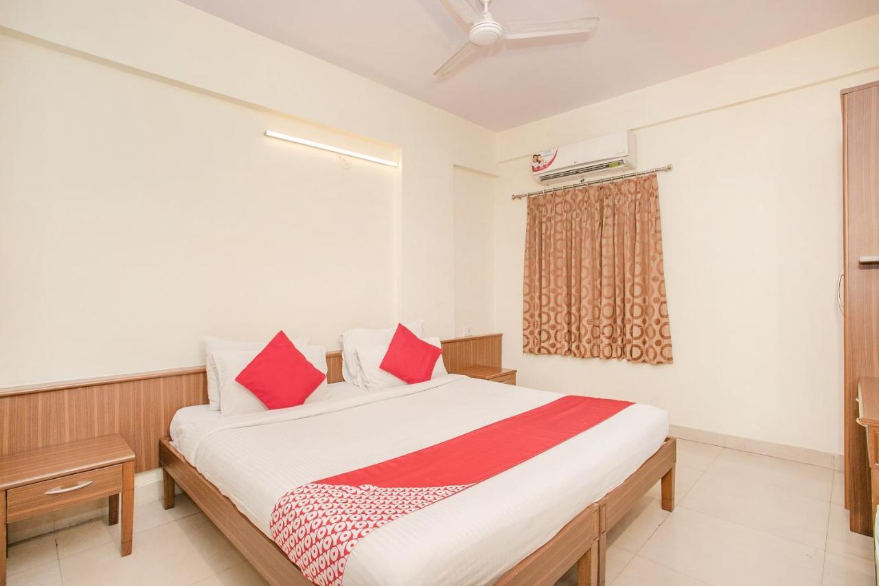 Mg Road One Hotel Bangalore Exterior foto