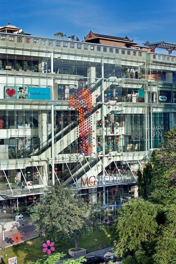 Mg Road One Hotel Bangalore Exterior foto